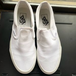 Vans Asher Slip-On Sneaker - 8.0